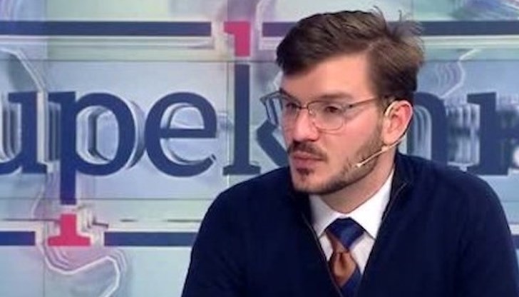 Ножицата между ГЕРБ и ПП се разтваря, отбеляза Атанас Радев Ножицата между ГЕРБ и ПП се разтваря, отбеляза Атанас Радев