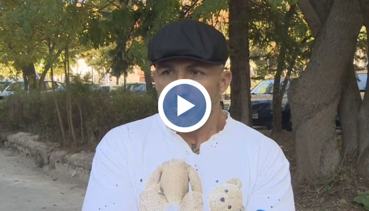 Междувременно изтекоха компрометиращи снимки, които са част от обвинението