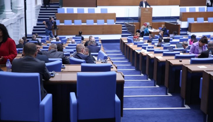 Предложението е либерализацията да се отложи с година