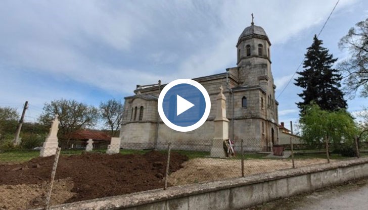 Местните жители са изключително доволни от новия вид на храма