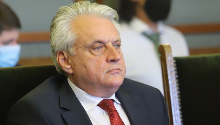 Бившият вътрешен министър говори пред временната комисия в парламента