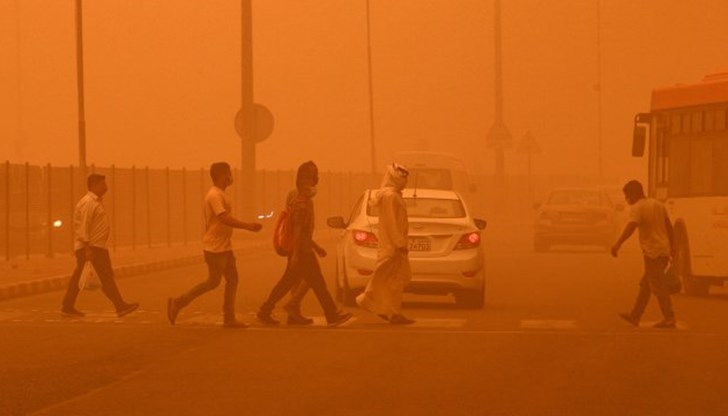 Замърсяването на въздуха в страната е високо или много високо поради праха, идващ от Африка