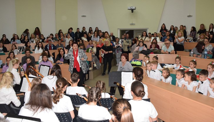 В Русенския университет се проведе традиционната за катедра „Педагогика" „Вечер на специалностите"