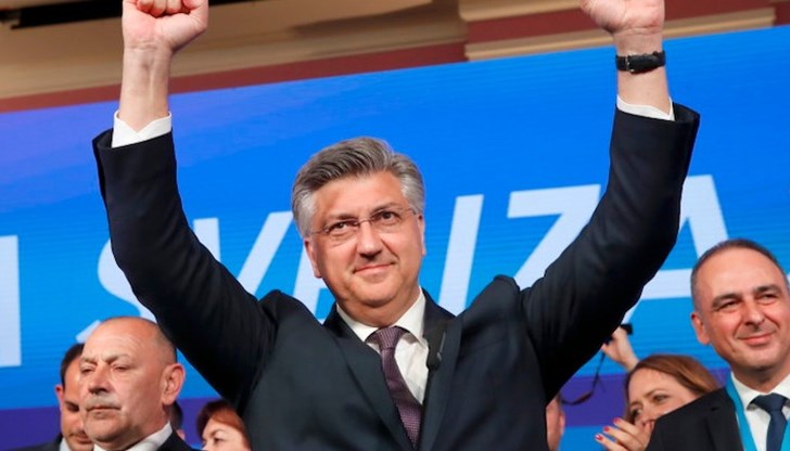 ХДС ще трябва да води коалиционни преговори за съставяне на ново правителство ХДС ще трябва да води коалиционни преговори за съставяне на ново правителство