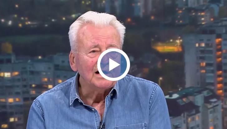 До такава степен е деградирал политическият дискурс, че ще отнеме много време, за да се възстанови, коментира журналистът