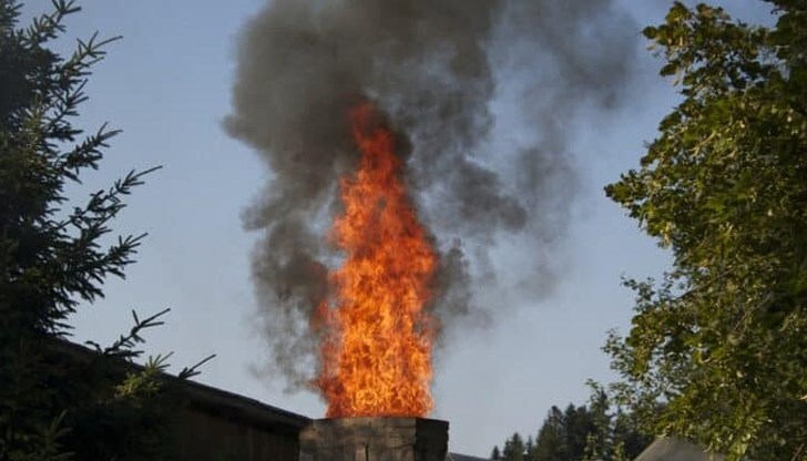 Запалването на е потушено от екип на РСПБЗН – Бяла Запалването на е потушено от екип на РСПБЗН – Бяла