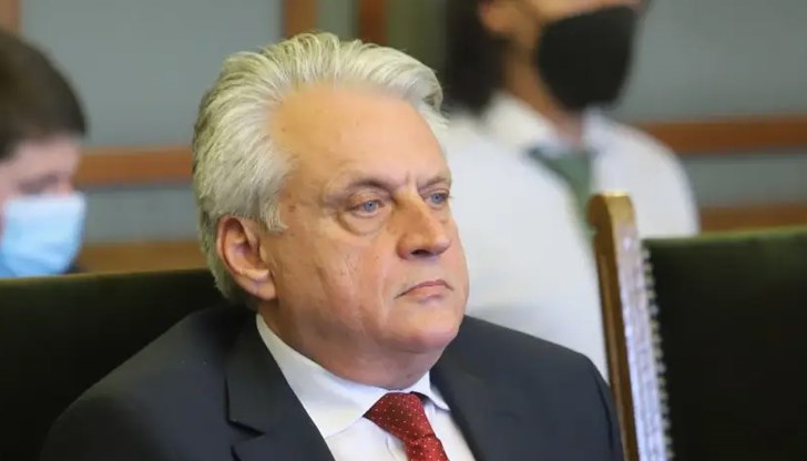 Рашков отрича да е получавал подаръци от баща и син Димитрови