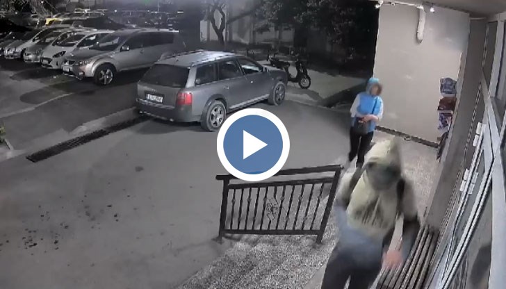 Мярката е взета от живущите в опит да се спрат кражбите и вандалските прояви