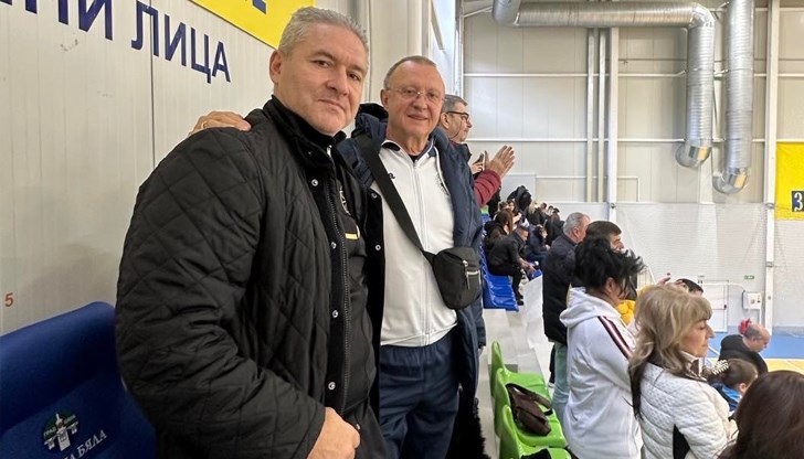 През целия си трудов и житейски път с неговите опитност, усилия, професионализъм и родолюбие е допринесъл за благоденствието на хората от нашия град и община, обоснова се градоначалникът на Бяла През целия си трудов и житейски път с неговите опитност, усилия, професионализъм и родолюбие е допринесъл за благоденствието на хората от нашия град и община, обоснова се градоначалникът на Бяла