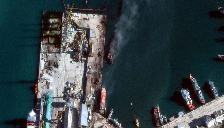 Спасителният кораб "Комуна" бе ударен от ракета или боен дрон Спасителният кораб "Комуна" бе ударен от ракета или боен дрон