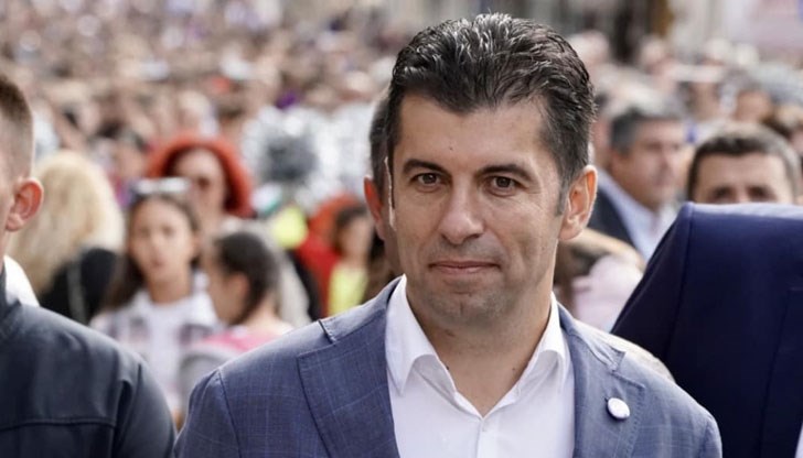 Кой го активира точно в този момент, попита Петков