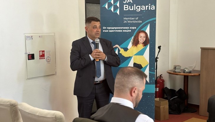 Димитър Недев откри срещата в конферентната зала на хотел „Дунав“