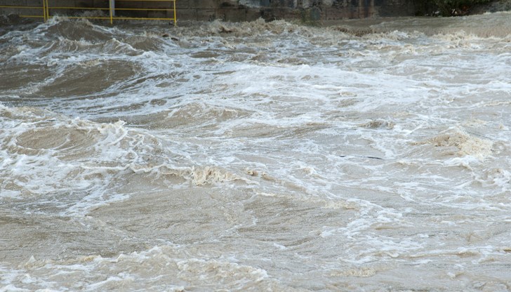 Предупреждават за нови наводнения в Русия и Казахстан