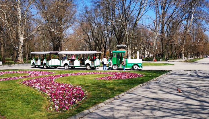 Най-високата измерена температура е 34,7 градуса на 15 април в Русе