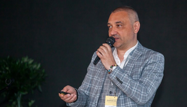 Имунологът призова родителите да спазват имунизационния календар Имунологът призова родителите да спазват имунизационния календар