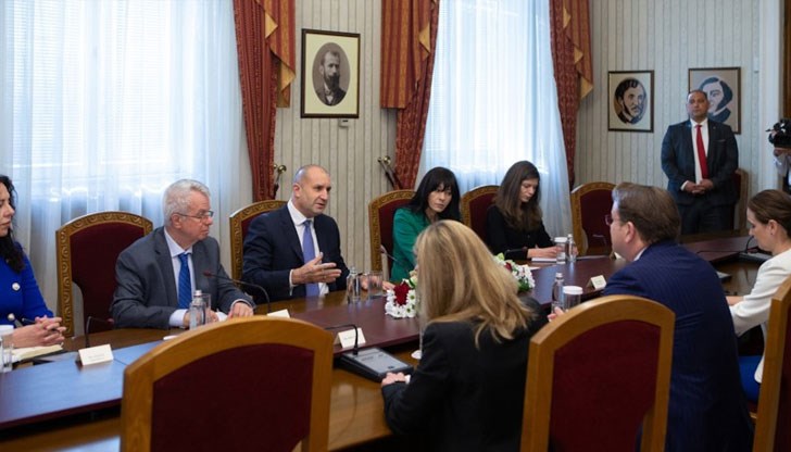 Президентът се срещна с Оливер Вархеи