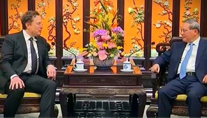 Бизнесменът се е срещнал с китайския премиер Ли Цян