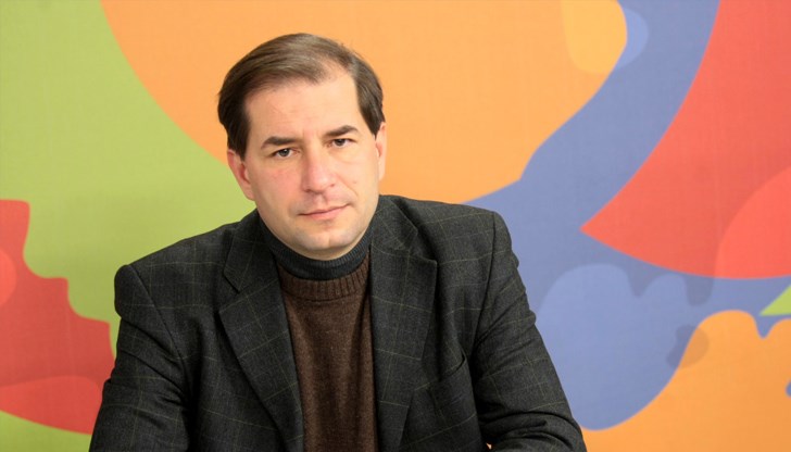 Четири години арогантно лъгаха, че са честни и морални, коментира той