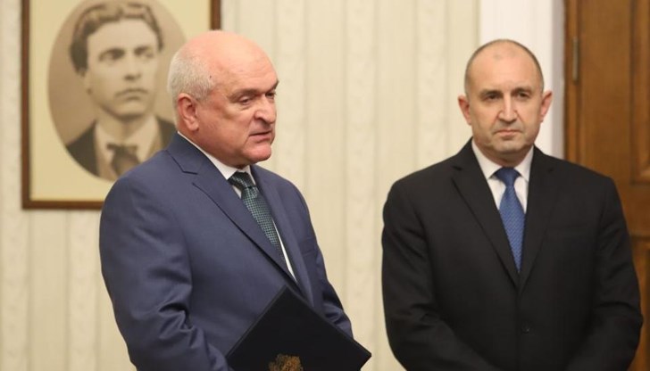 Зад правителството стоят ГЕРБ и ДПС