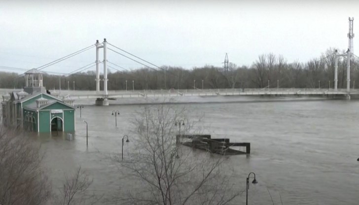 Обстановката остава тежка. В някои райони пикът на наводненията все още предстои, заяви губернаторът на Оренбургска област