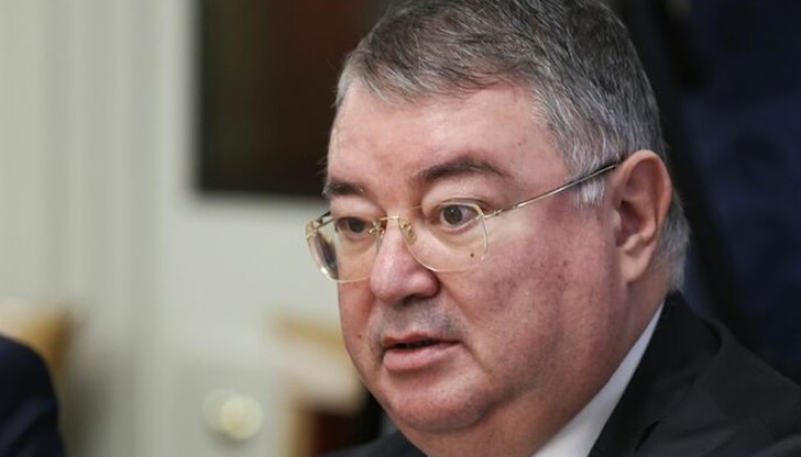 Пенсионерите, които са под линията на бедност, ще получат по 75 лева великденска добавка Пенсионерите, които са под линията на бедност, ще получат по 75 лева великденска добавка