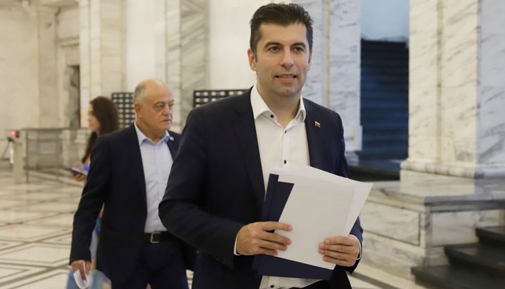 Прокуратурата се е превърнала във фабрика за компромати, заяви ген. Атанас Атанасов