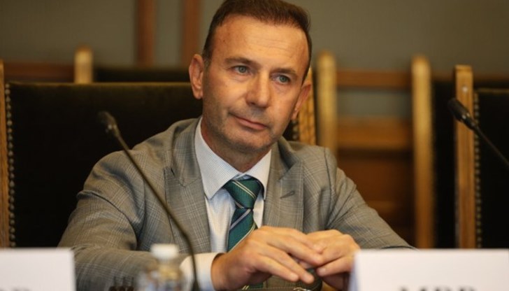 Очаква се да му бъде повдигнато обвинение