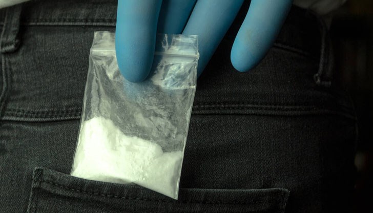 При наркотест намереното вещество е реагирало положително на метамфетамин При наркотест намереното вещество е реагирало положително на метамфетамин