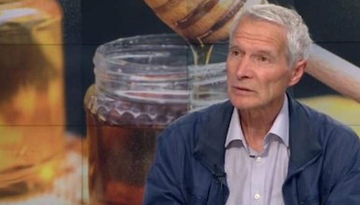 В малките опаковки няма мед, те са глюкозно-фруктозен продукт