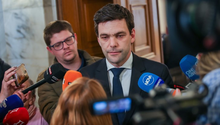 Отново ще поканя и Сарафов, Гешев и Цацаров, заяви той