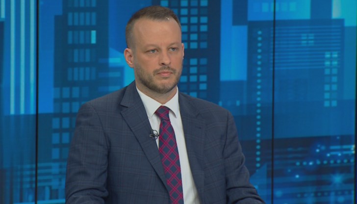 Според депутата от ПП-ДБ в състава на служебния кабинет си личи дългата ръка на ДПС Според депутата от ПП-ДБ в състава на служебния кабинет си личи дългата ръка на ДПС