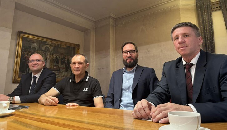 Това става ясно от публикация на бизнесмена в социалните мрежи