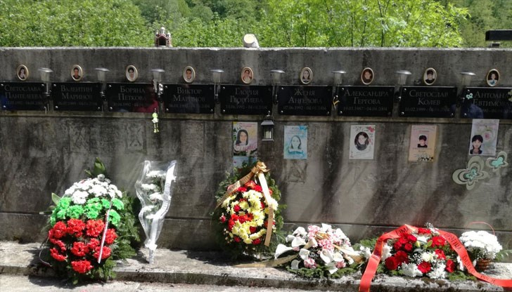 12 деца от Свищов загинаха, докато се прибираха от екскурзия в Дубровник