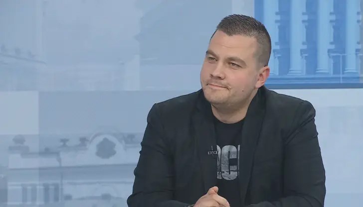 Кабинетът "Главчев" е резултат от глупостта и наивността на ПП-ДБ, заяви депутатът от ИТН