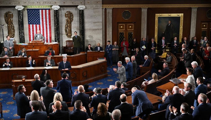 Сега законопроектът отива в Сената на САЩ - горната камара на Конгреса