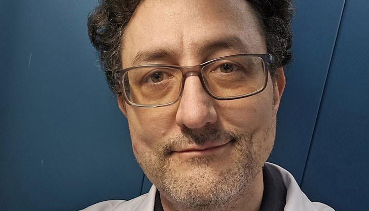 Раздухването на поредната антивакс вълна има къси политически цели - идат избори, няма гласуващи, заяви д-р Илиев Раздухването на поредната антивакс вълна има къси политически цели - идат избори, няма гласуващи, заяви д-р Илиев