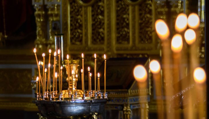 Православният свят обръща поглед към страданията на Иисус Христос в последните му земни дни