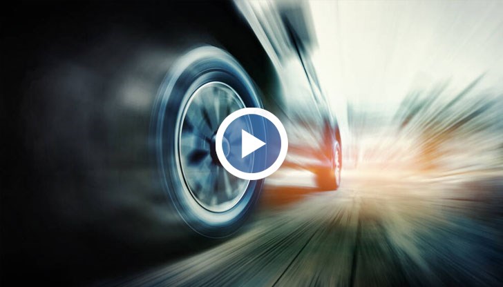 Колата отнесе оградата на къща в Садовец