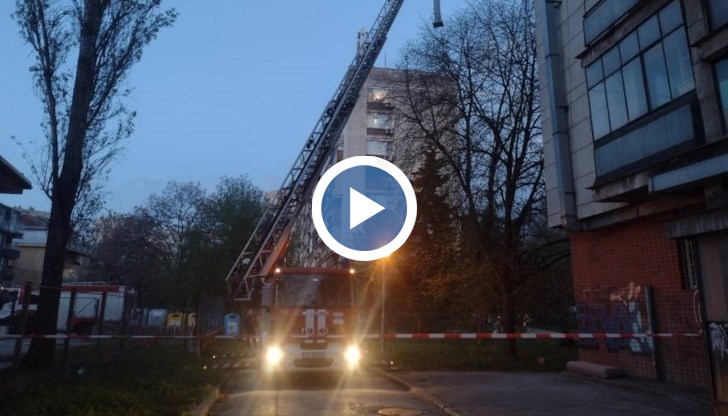 Опасна ситуация с аспирацията на заведение в блок „Ахелой 1“ вдигна пожарната на крак