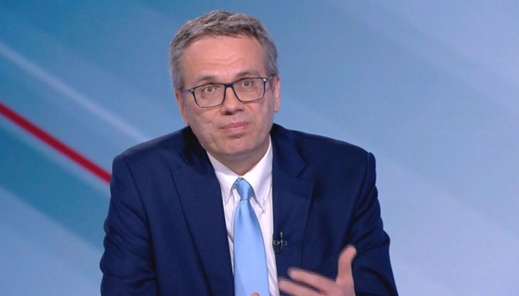 Фискалният резерв е в един хубав файл на Excel, заяви икономистът