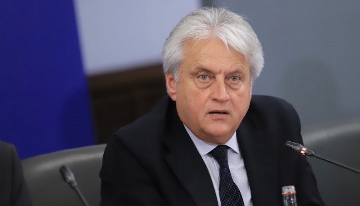 Разследване на контрабанда и корупция не се прави с изпращане на снимки по сайтовете, за да се внуши кои са лошите