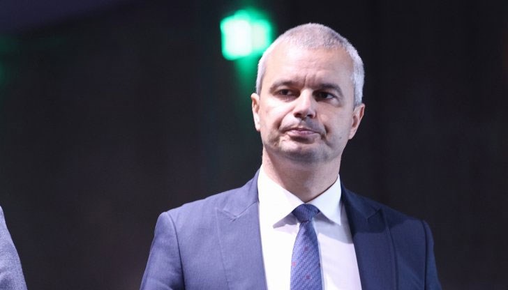 Лидерът на партия „Възраждане“ бе обвинен за всяване на страх и паника по време на пандемията