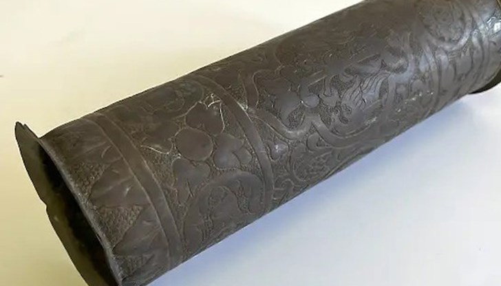 Експозицията представя артефакти от 35 музея в България