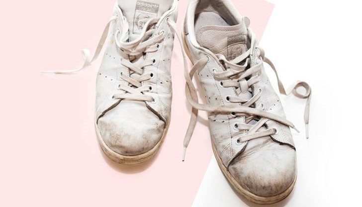 Подобни "мърляви" обувки вървят от порядъка на 400 лева