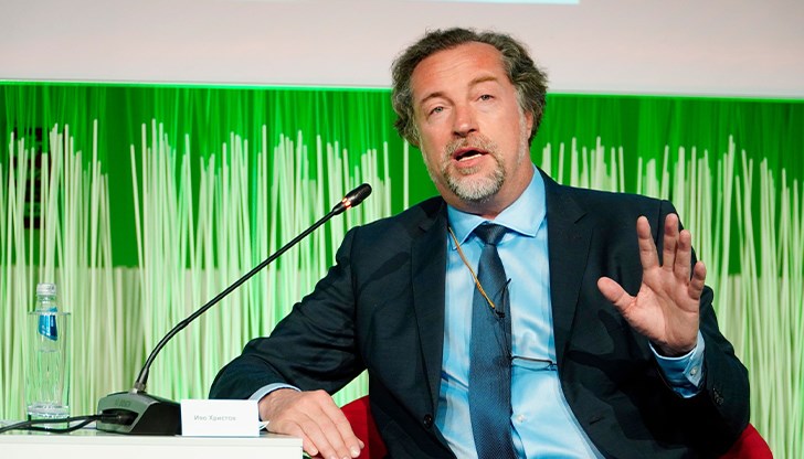 Налице е класически разпад на парламентарната република, заяви евродепутатът Налице е класически разпад на парламентарната република, заяви евродепутатът