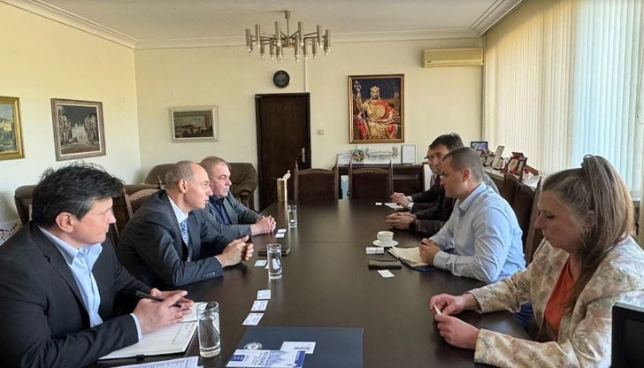 Предложение за изграждане на две такива станции бе обсъдено на среща между Пенчо Милков и "Електроенергиен системен оператор" Предложение за изграждане на две такива станции бе обсъдено на среща между Пенчо Милков и "Електроенергиен системен оператор"