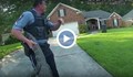 Полицаи „задържаха” алигатор, нахлул в къща в САЩ