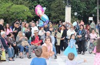 "Тоника СВ" зарадва жителите на Две могили за празника на града
