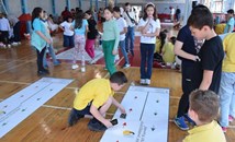 Роботи танцуваха на детско състезание в Русенския университет