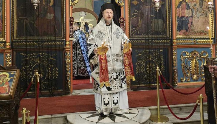 Вечерта на Велики четвъртък се отслужва Последование на 12-те евангелия